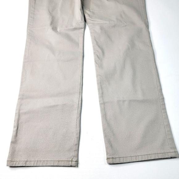 Lee Classic Relaxed Fit Straight Leg High Rise Jean - Picture 5 of 9